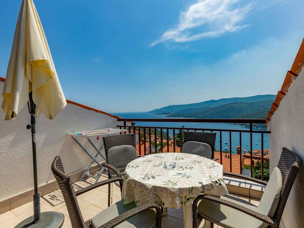 Komfortables Apartment mit zwei Schlafzimmern für bis zu 5 Personen in Rabac