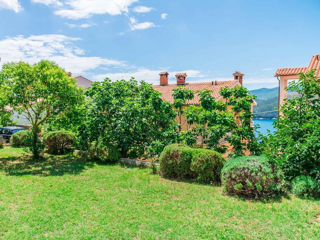 Komfortables Apartment mit zwei Schlafzimmern für bis zu 5 Personen in Rabac