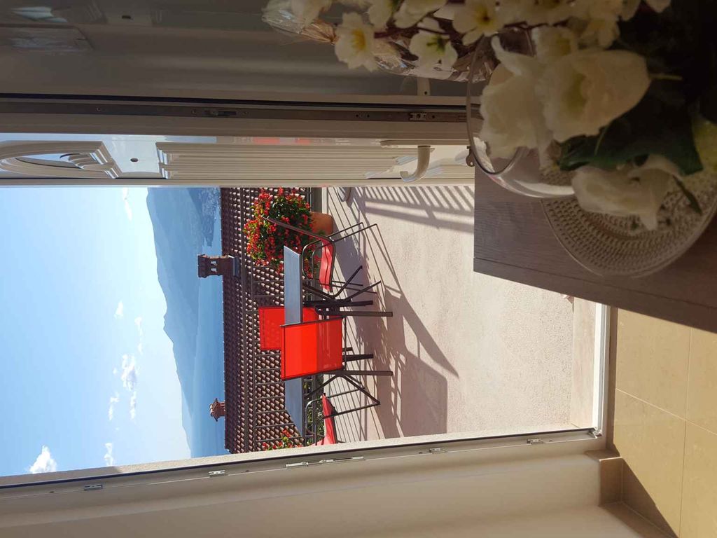 Ferienwohnung mit 50 qm Terrasse und Meerblick
