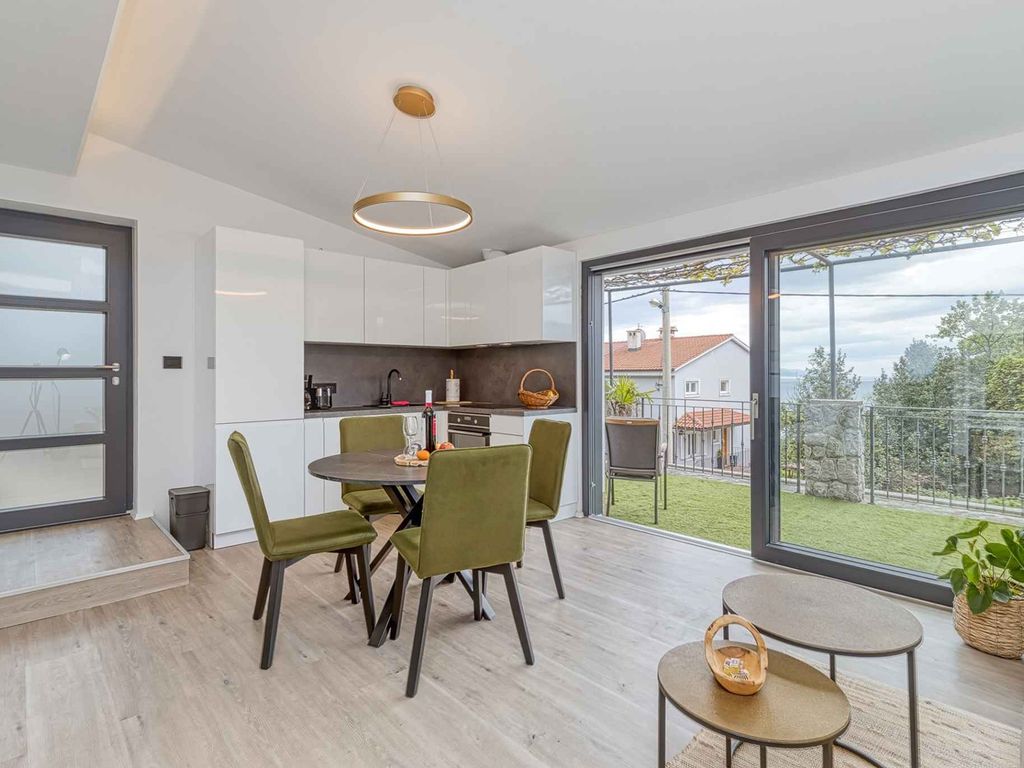 Charmantes Apartment in der Nähe von Opatija für 2 Personen, ein Schlafzimmer, Balkon, Meerblick
