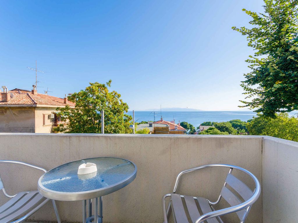 Ferienwohnung mit Balkon und Klimaanlage