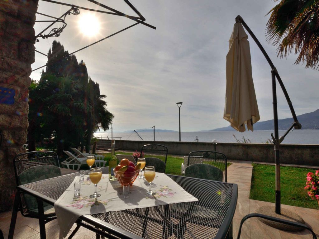 Ferienwohnung mit Terrasse und Grill, am Meer