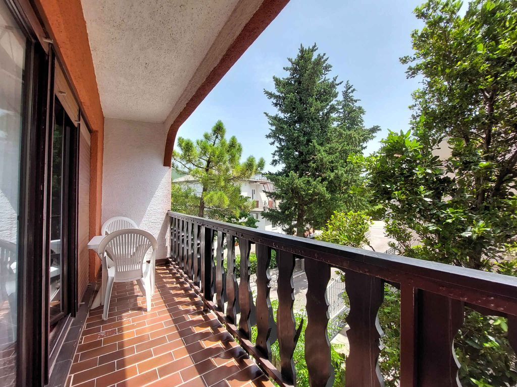 Ferienwohnung mit Balkon und Grill