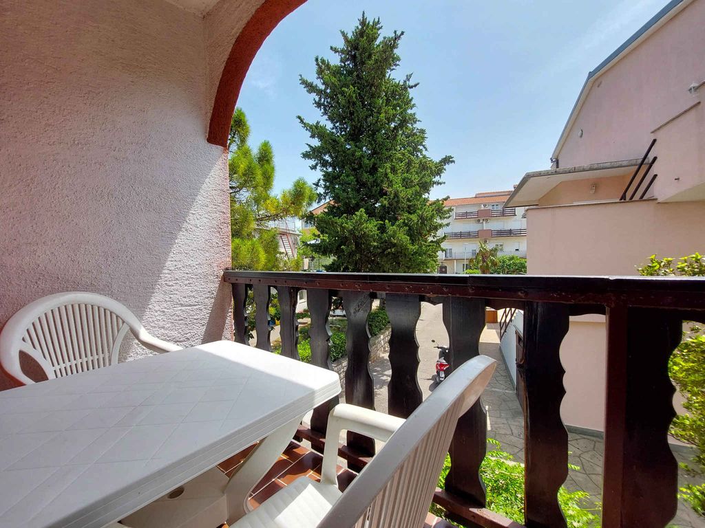 Ferienwohnung mit Balkon und Grill
