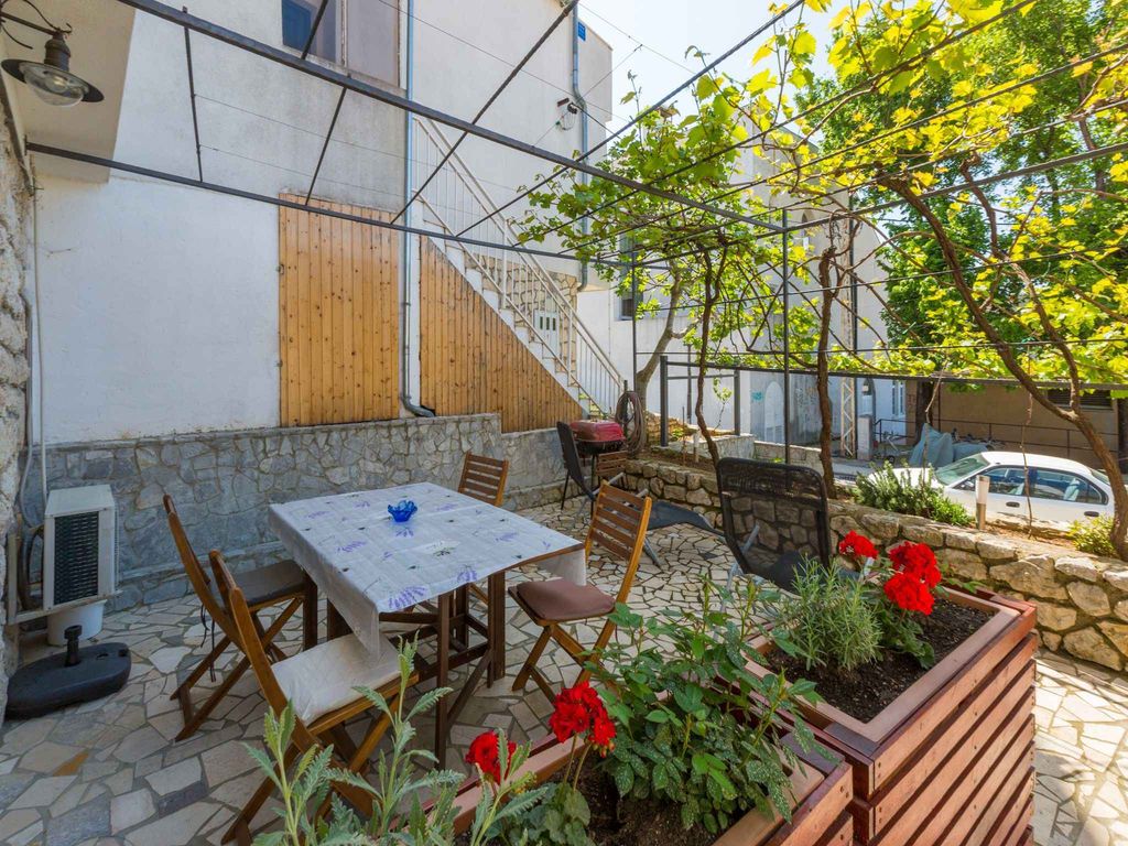 Ferienwohnung mit großen Terrasse
