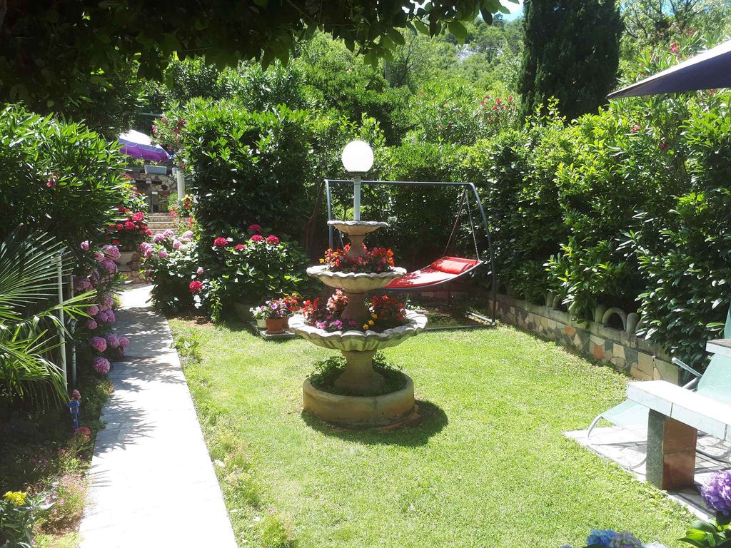 Ferienwohnung mit 15 qm Terrasse