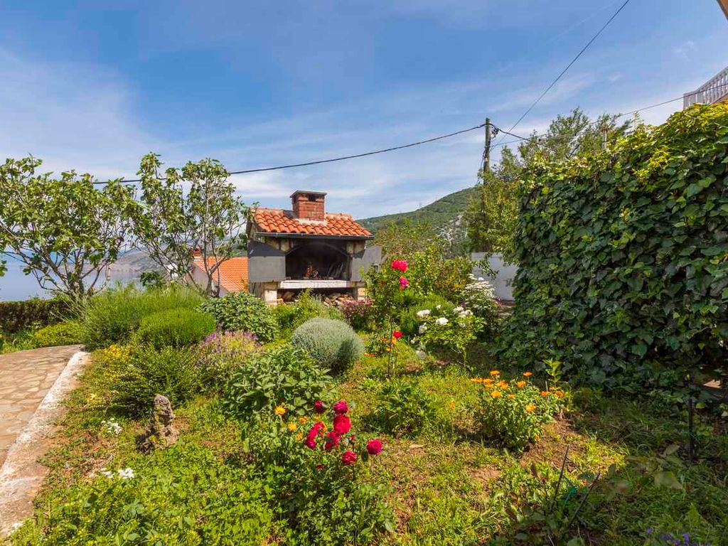 Ferienwohnung mit Klimaanlage und Grill