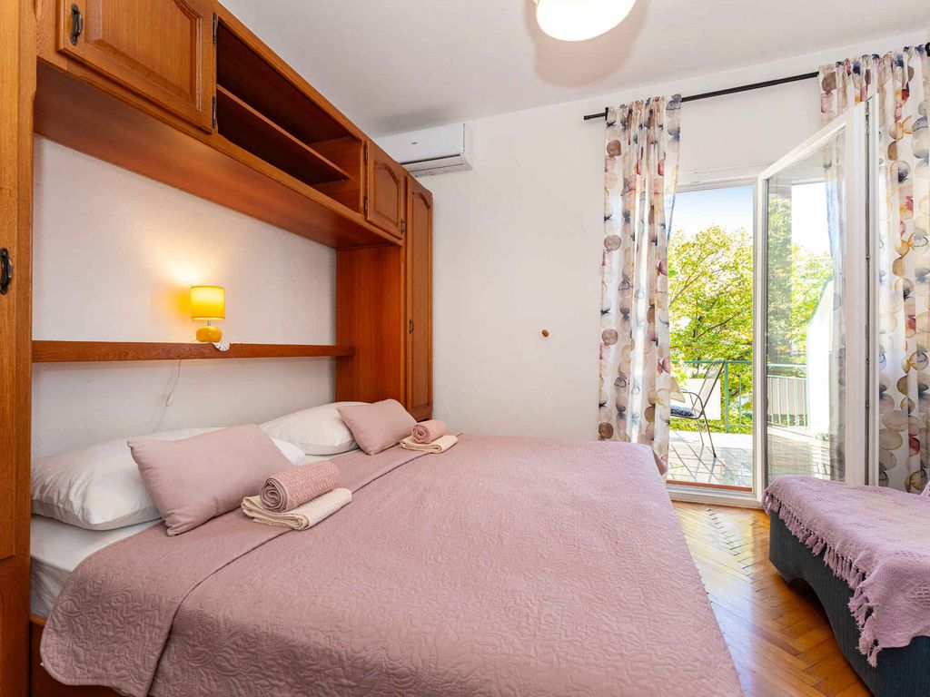 Ferienwohnung mit Terrasse und Klimaanlage