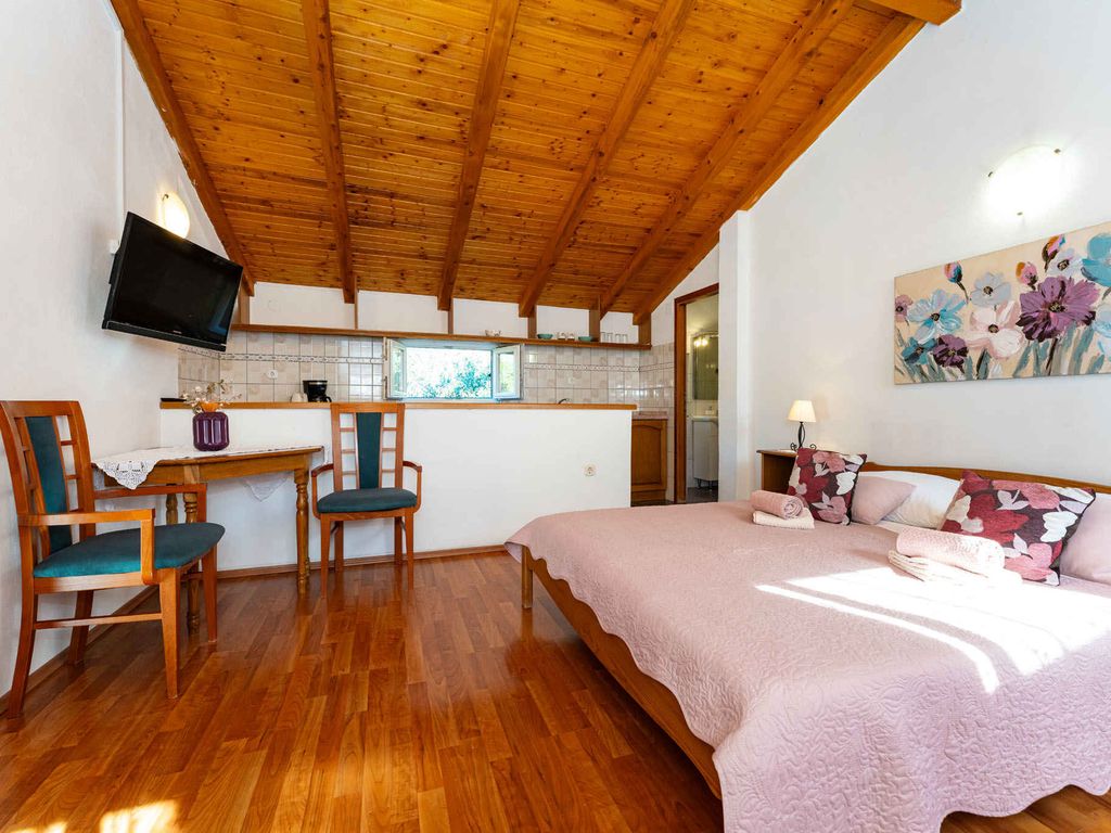 Ferienwohnung mit Terrasse und Klimaanlage