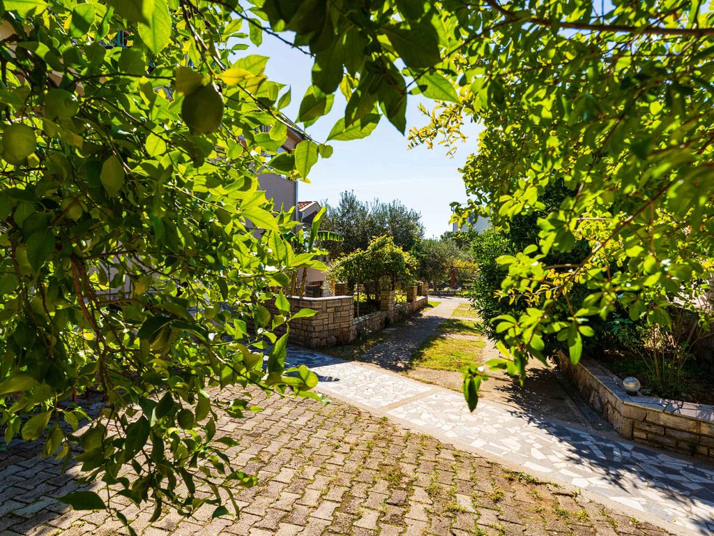 Ferienwohnung mit Terrasse und Klimaanlage