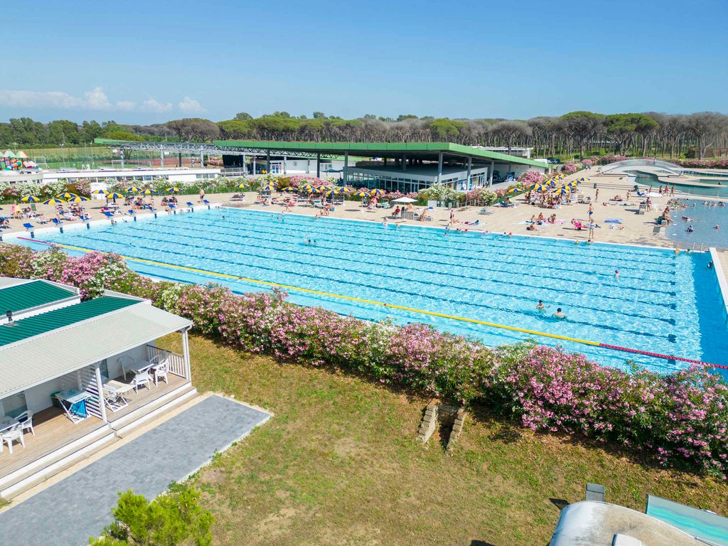 Mobilehome mit Pool und Restaurant