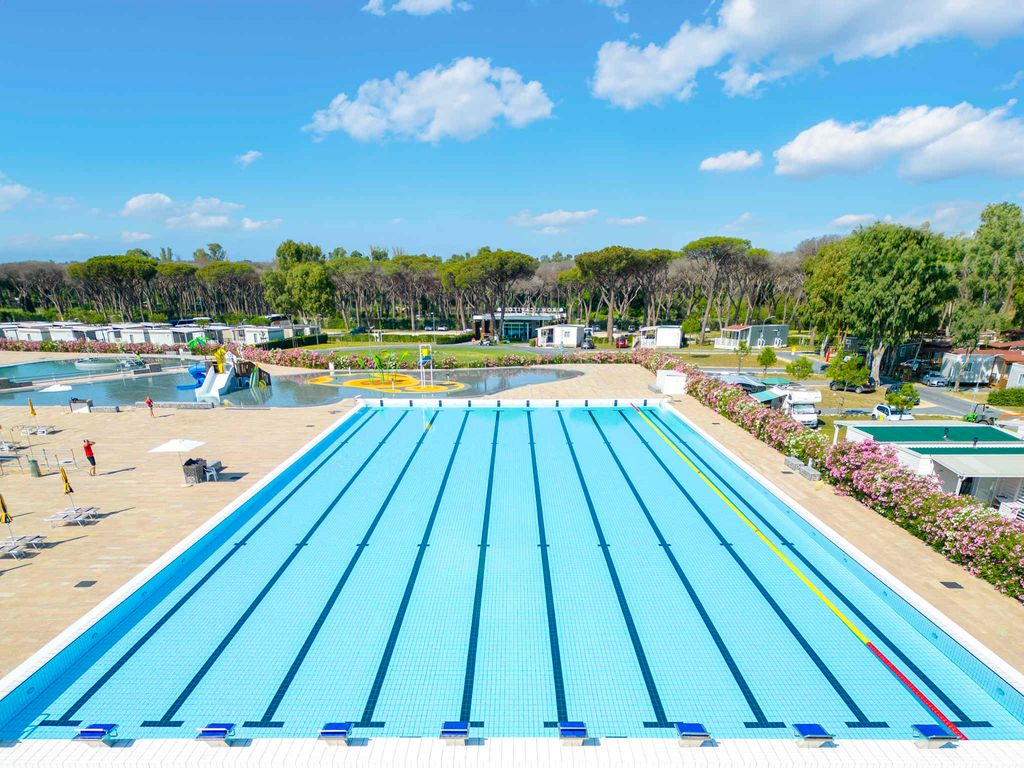 Mobilehome mit Pool und Restaurant