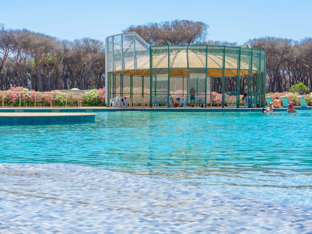 Mobilehome mit Pool und Restaurant