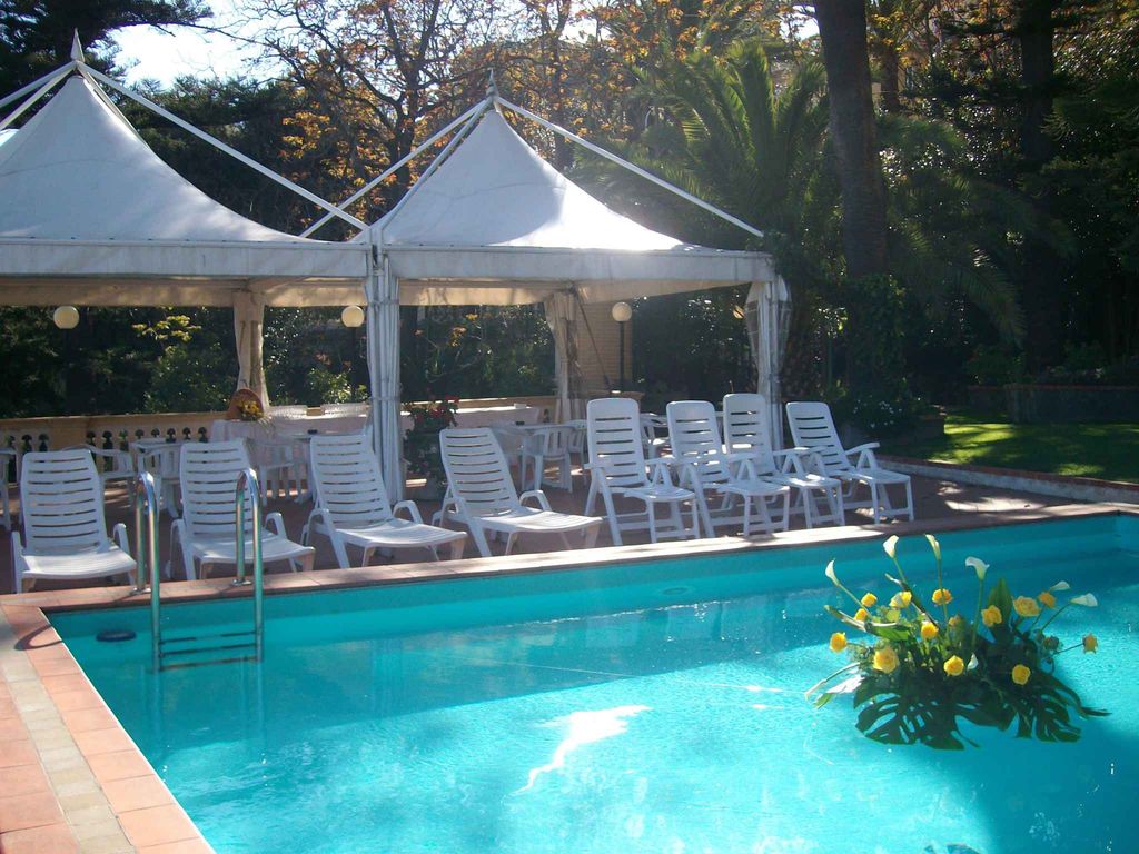 Studio mit Pool