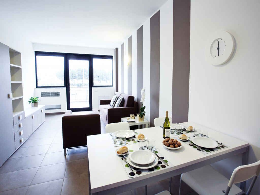 Ferienwohnung mit Klimaanlage und Pool