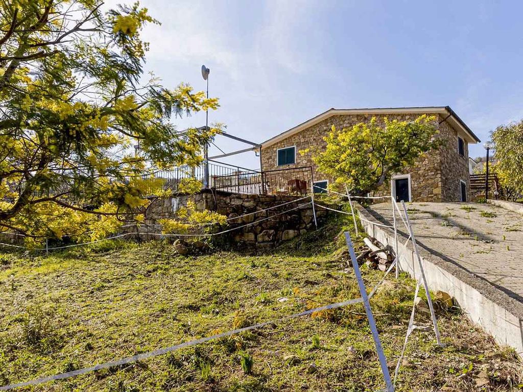 Ferienwohnung mit Klimaanlage, Internet und Pool