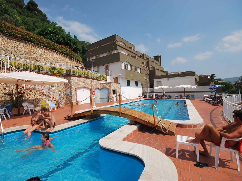 Ferienwohnung mit Pool und Klimaanlage