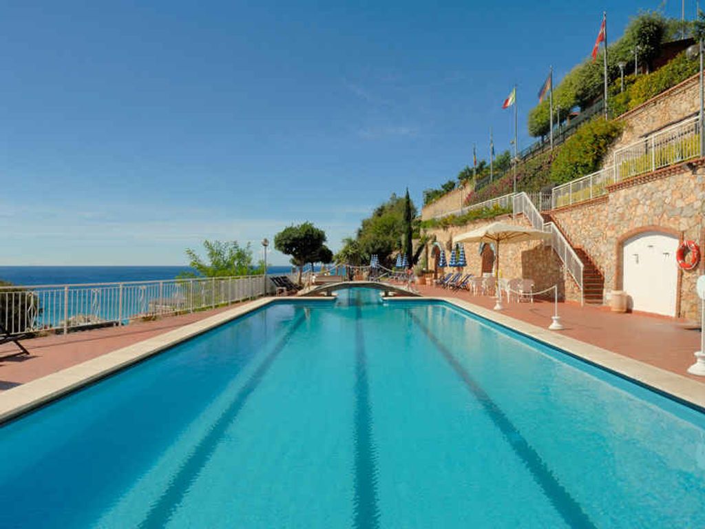 Ferienwohnung mit Pool und Klimaanlage