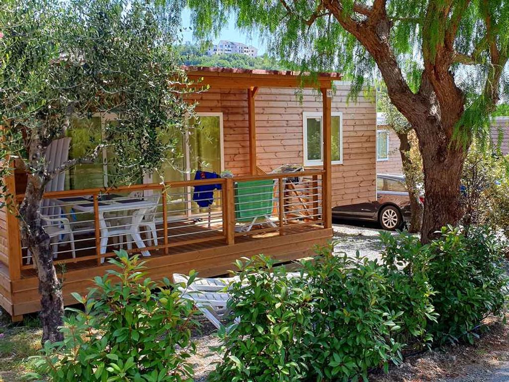 Mobilehome mit Klimaanlage und Pool