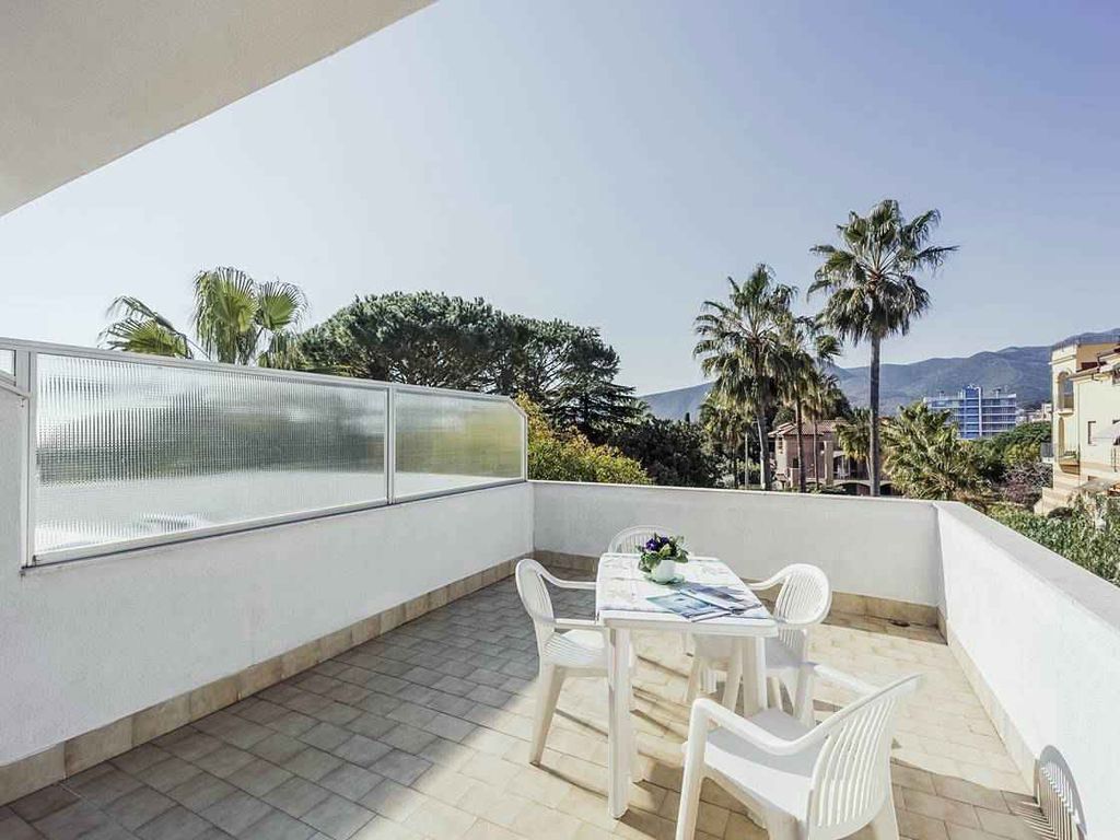 Ferienwohnung mit Klimaanlage und Pool