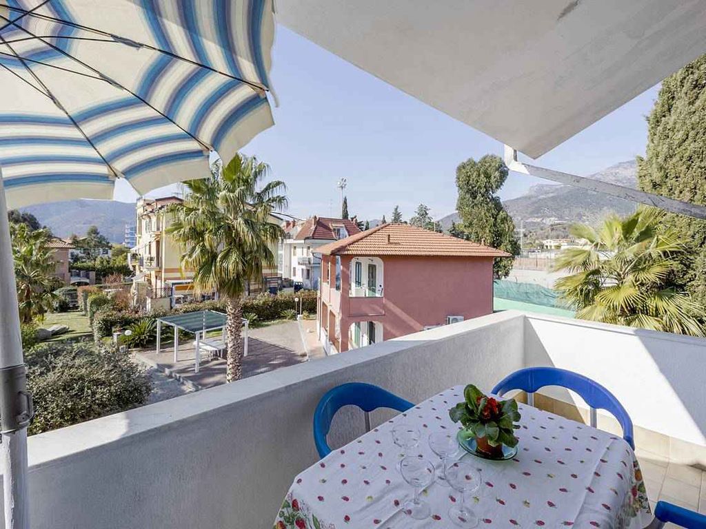Ferienwohnung mit Klimaanlage und Pool