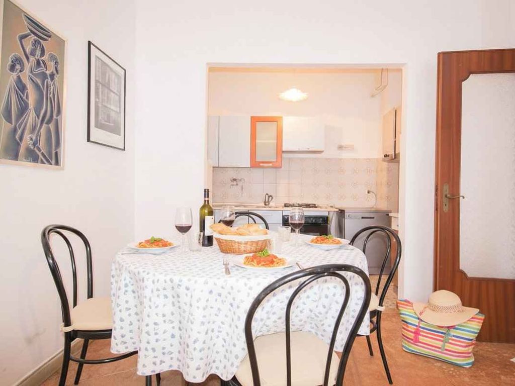 Ferienwohnung mit Klimaanlage und Balkon