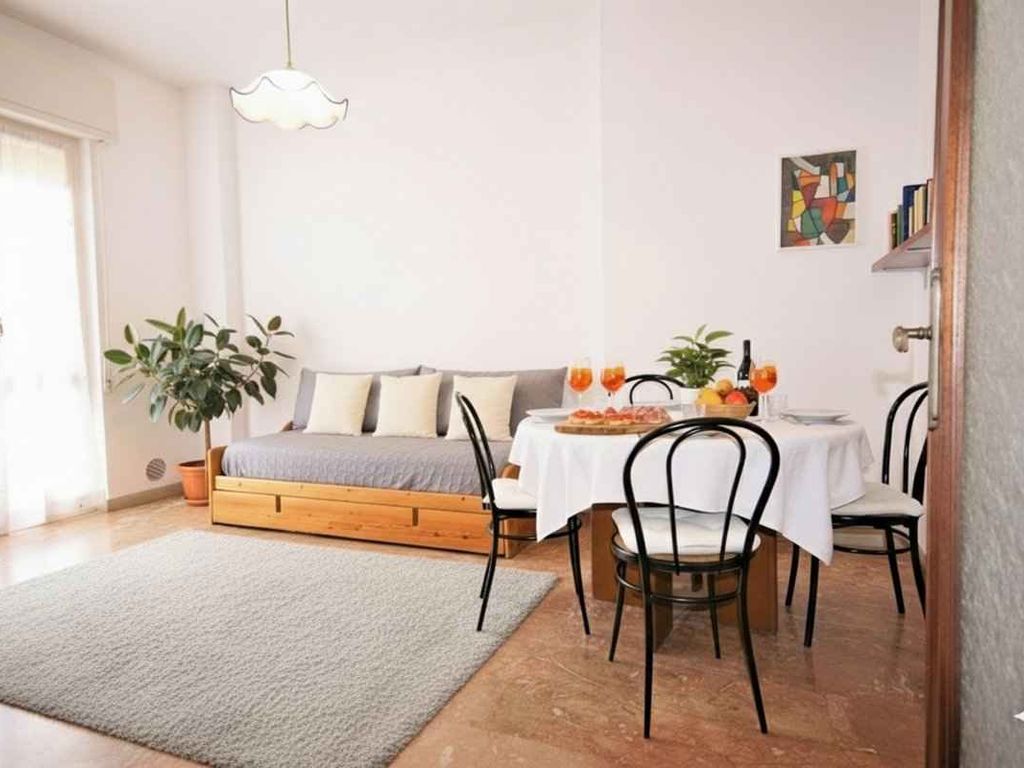 Ferienwohnung mit Klimaanlage und Balkon