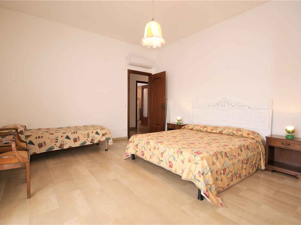 Ferienwohnung mit Klimaanlage und Balkon