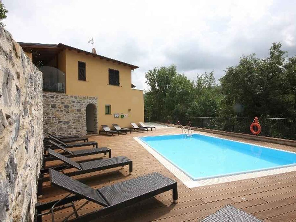 Ferienhaus mit Klimaanlage, Garten und Pool