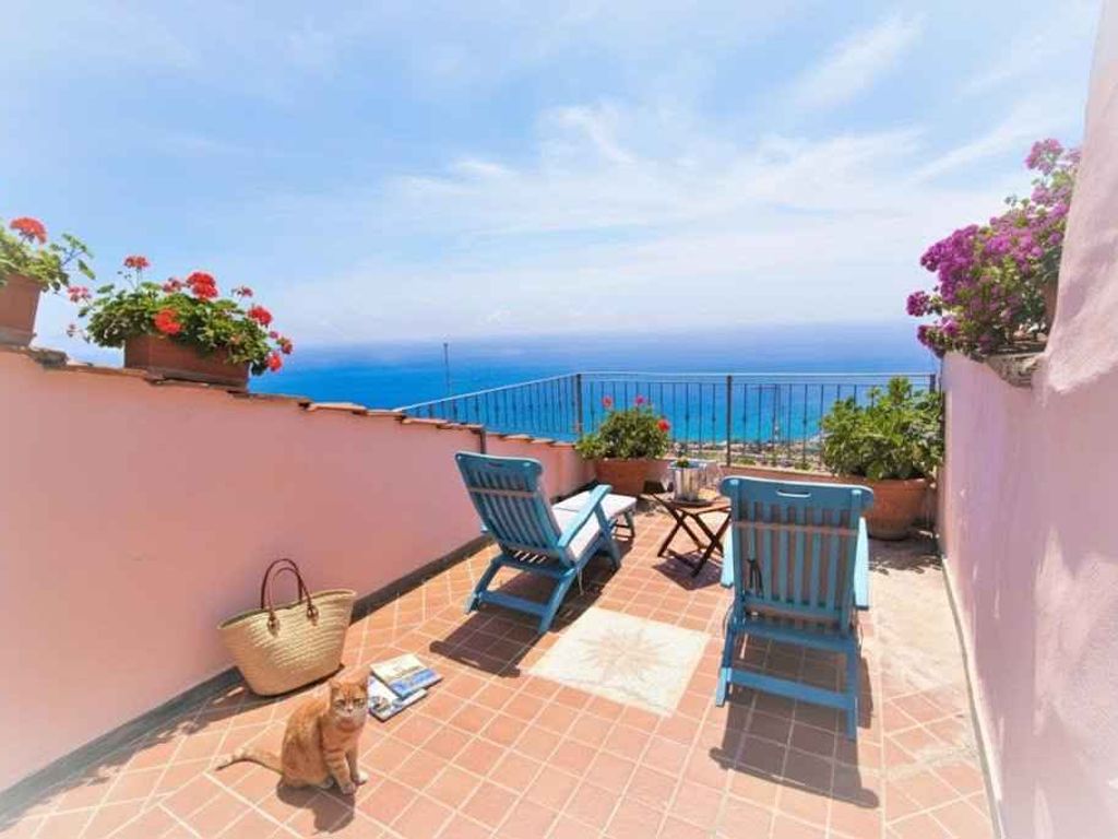 Ferienhaus mit Meerblick und Dachterrasse