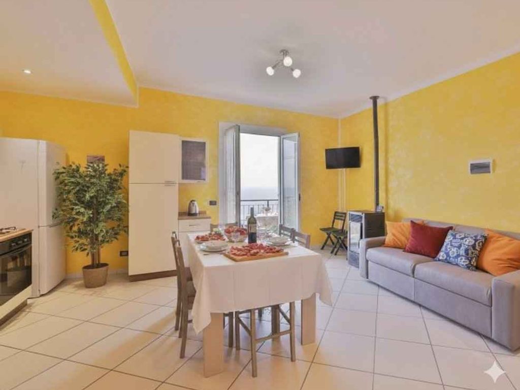 Ferienwohnung mit Klimaanlage und Balkon mit Meerblick
