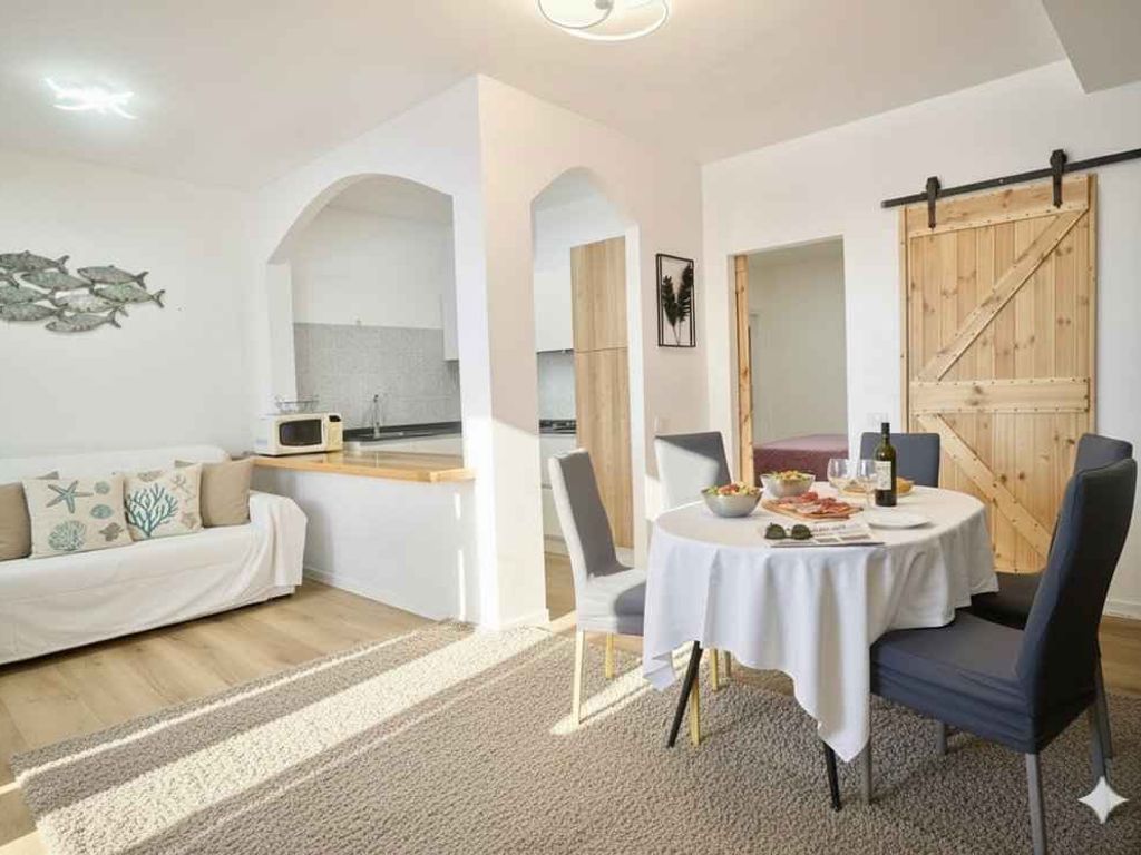 Ferienwohnung mit Klimaanlage, Terrasse und Pool