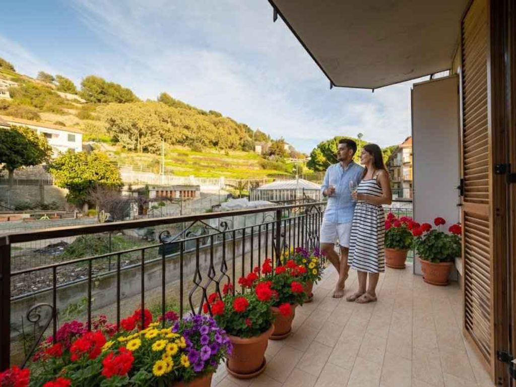Ferienwohnung mit Klimaanlage und Balkon