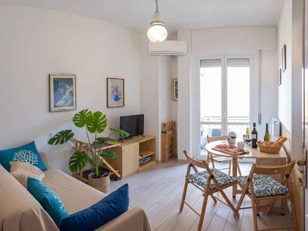 Ferienwohnung mit Klimaanlage und Balkon mit Meerblick
