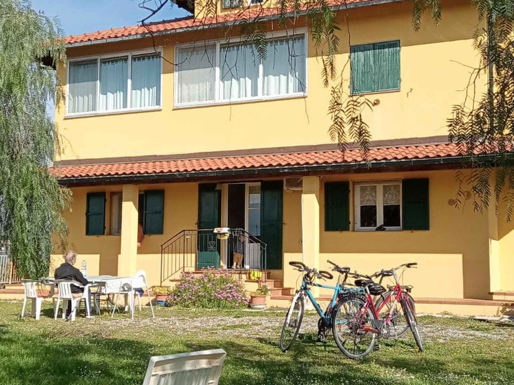 Ferienwohnung mit Klimaanlage und Garten