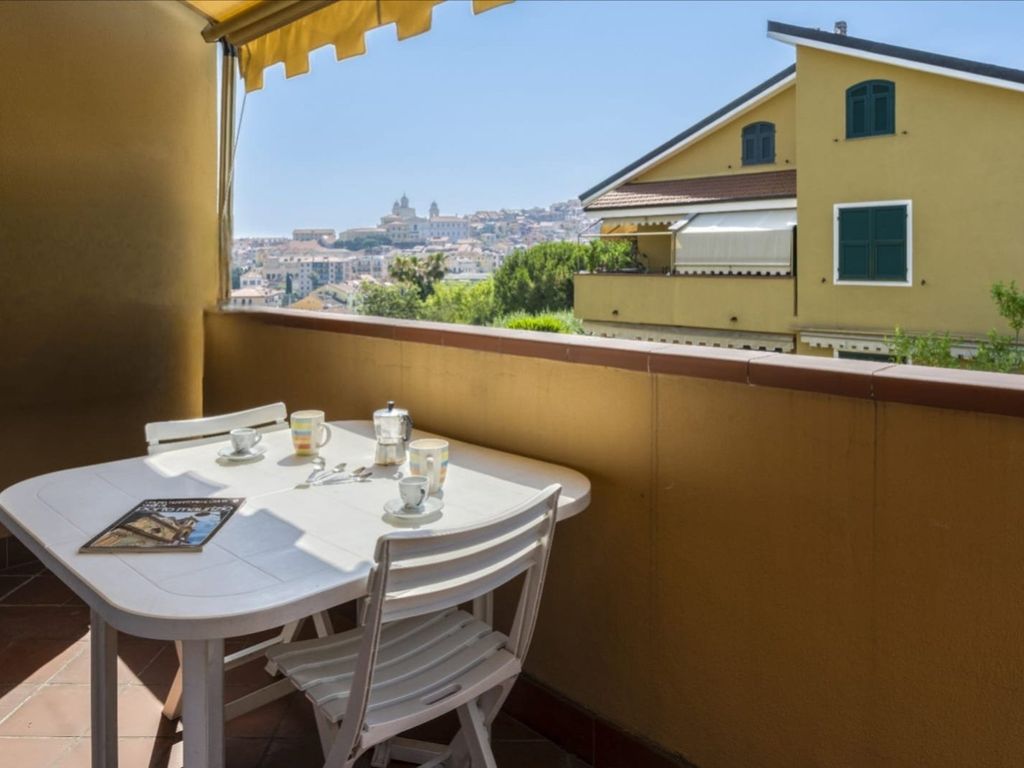 Ferienwohnung mit Klimaanlage und Balkon