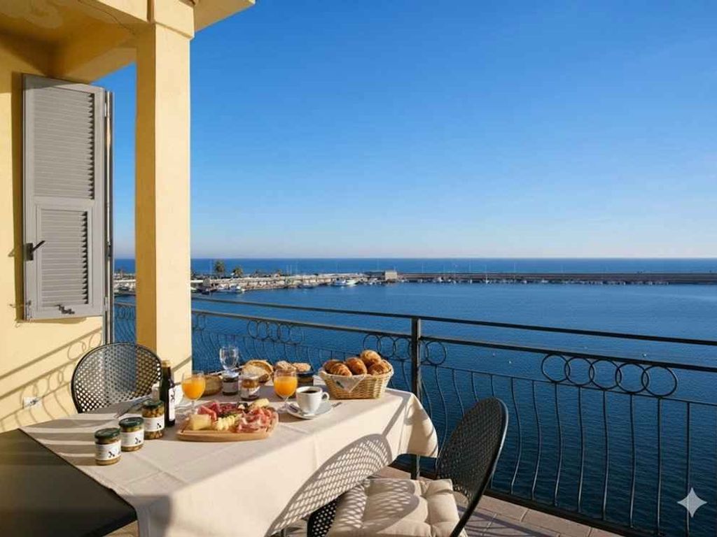 Ferienwohnung mit Balkon mit Meerblick