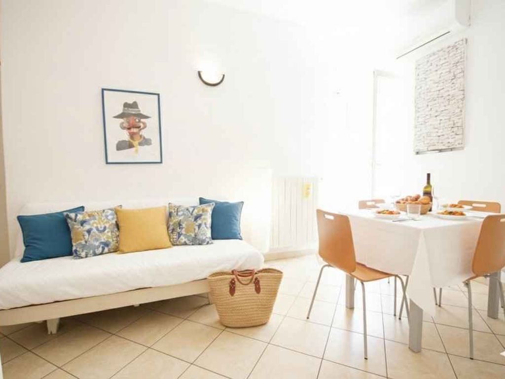 Ferienwohnung mit Klimaanlage und Balkon