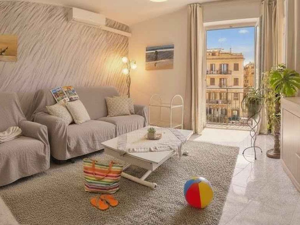 Ferienwohnung mit Klimaanlage und Balkon