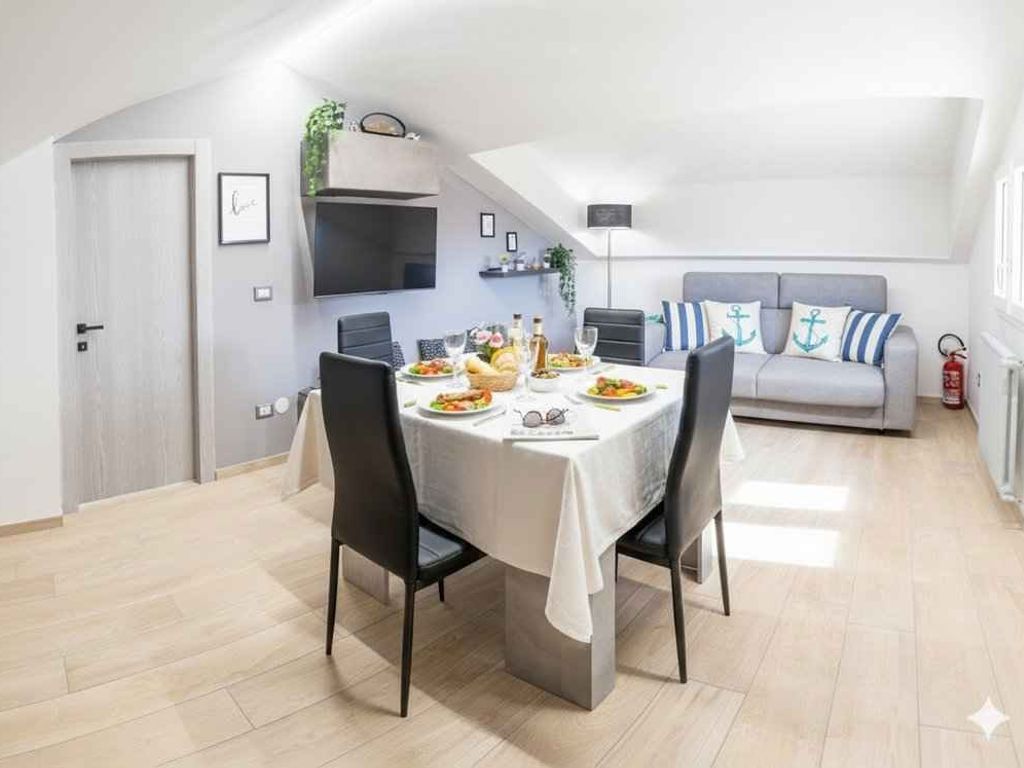 Ferienwohnung mit Klimaanlage und Balkon