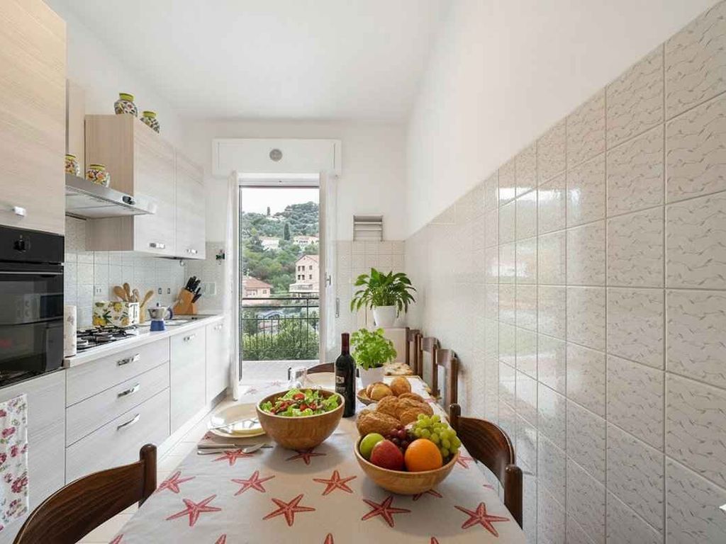 Ferienwohnung mit Klimaanlage und Balkon