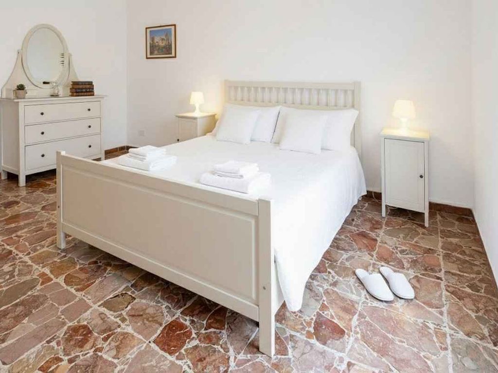 Ferienwohnung mit Klimaanlage und Balkon