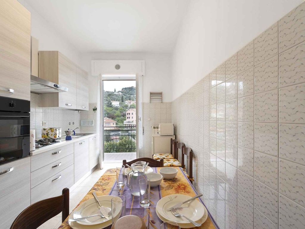 Ferienwohnung mit Klimaanlage und Balkon