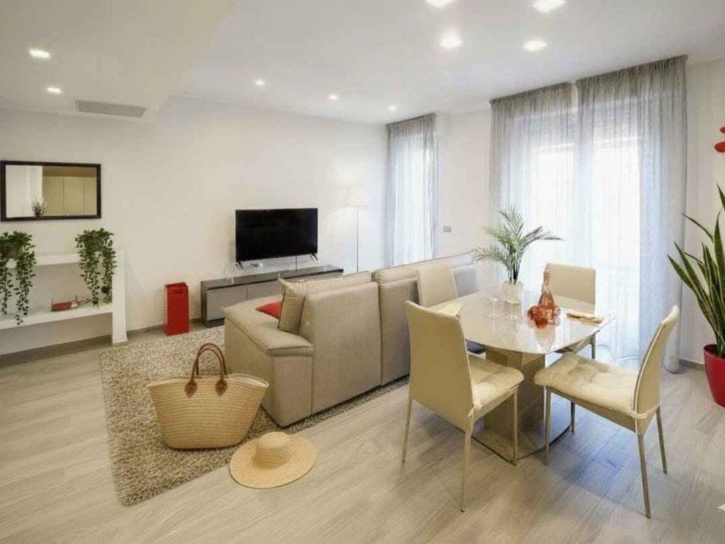 Ferienwohnung mit Klimaanlage und Balkon