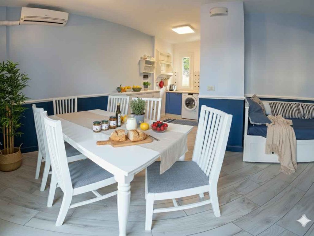 Ferienwohnung mit Klimaanlage und Balkon