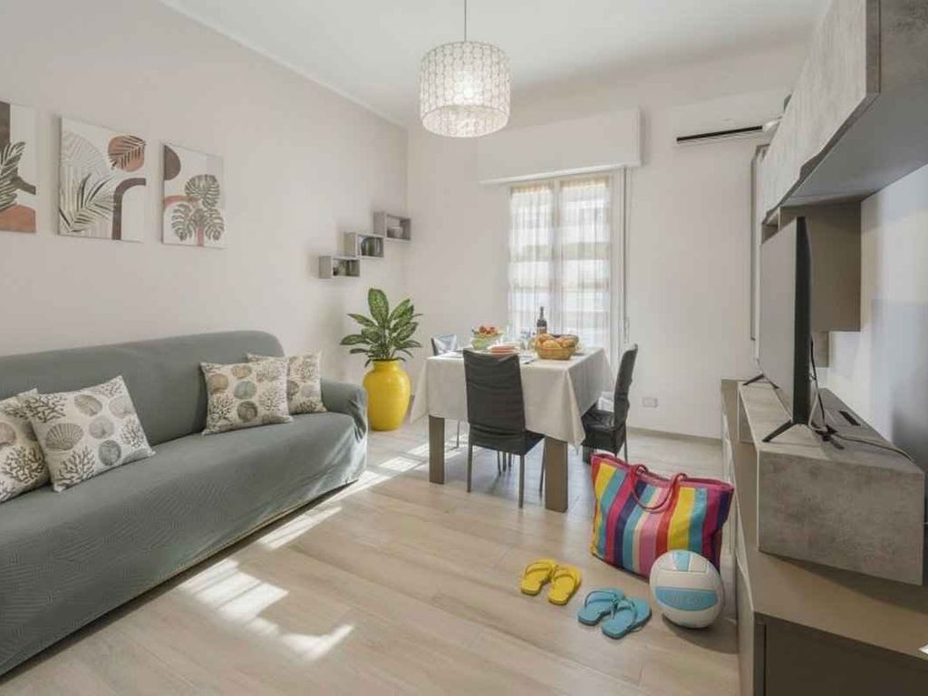 Ferienwohnung mit Klimaanlage und Balkon