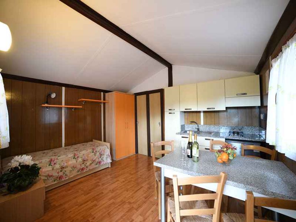 Bungalow mit Pool