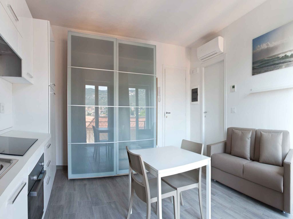 Ferienwohnung mit Klimaanlage und Pool