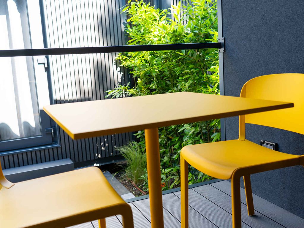 Mobilehome mit Klimaanlage und Holzveranda