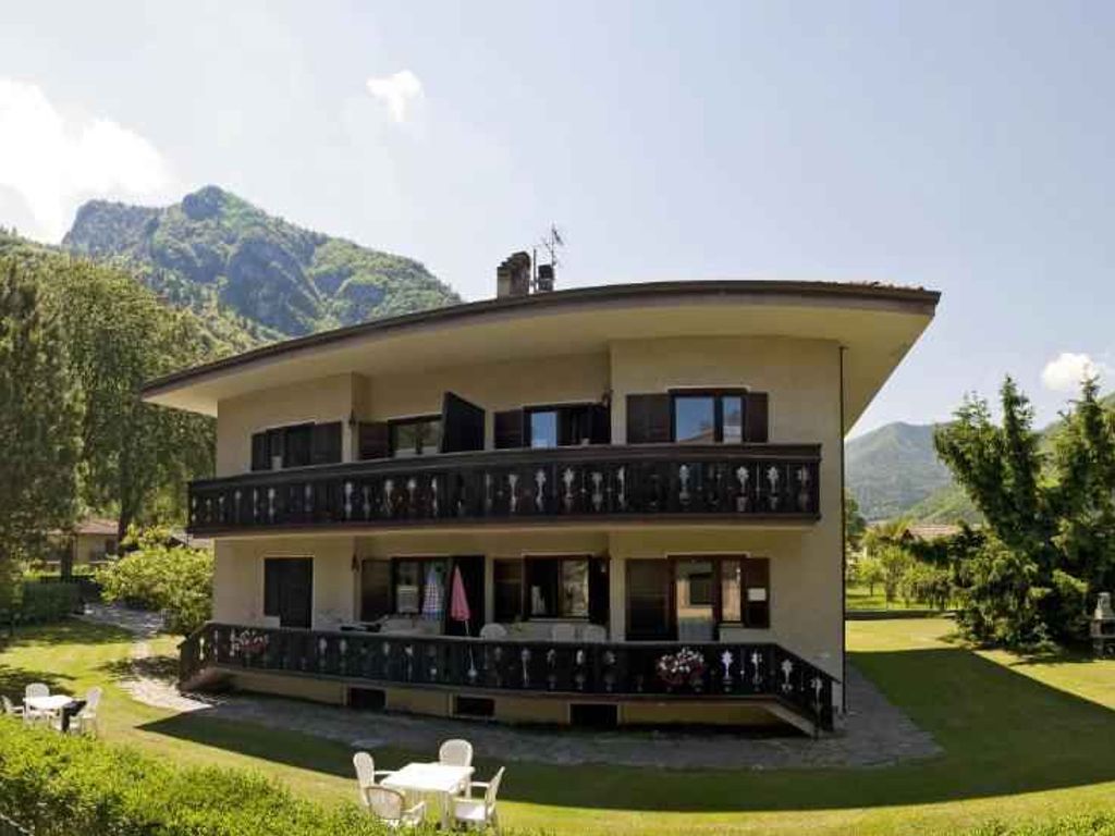 Ferienwohnung mit Balkon mit Blick auf die Berge
